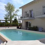 Aura Ar Holiday-Home